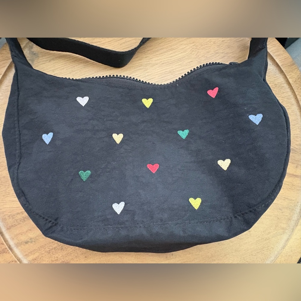 Baggu Small Crescent Embroidered Hearts